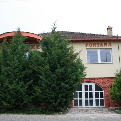 Fontana Vendégház Tát