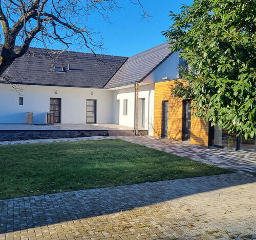 Főszög Apartmanház Hosszúhetény 