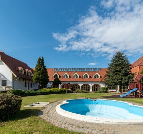 Global Apartmanház Vonyarcvashegy 