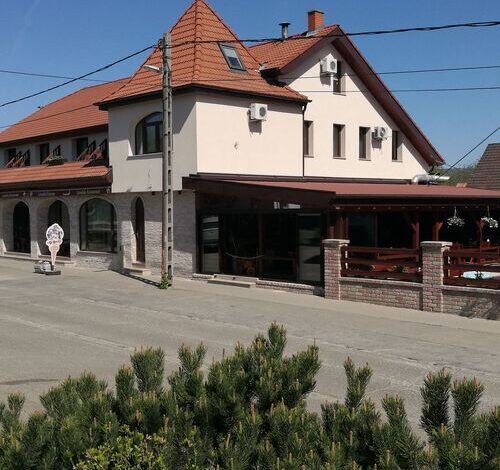 Gondola Panzió és Étterem Pilisvörösvár 