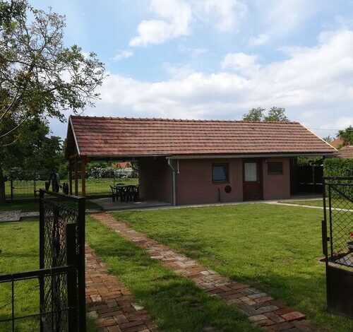 Gyöngyház Apartman Tiszafüred 