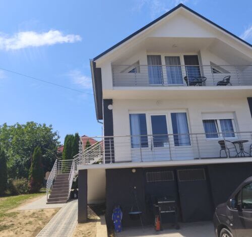 Gyöngyvirág Apartmanház Zalakaros 