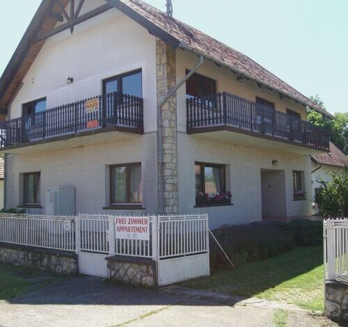 Gyöngyvirág Vendégház Balatonboglár 