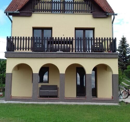 Hanna Apartmanház Csopak 