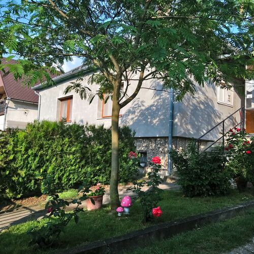 Hársfa Apartman Tamási