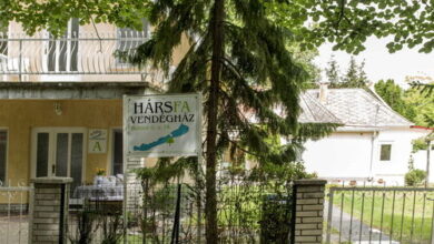 Hársfa Vendégház Balatonföldvár 