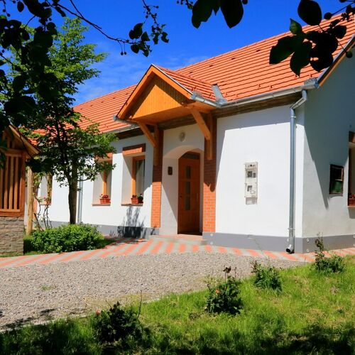 Hársfa Vendégház Ökopark Bükkösd