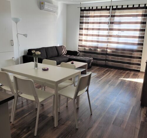 Hatvan Corner New Apartment 