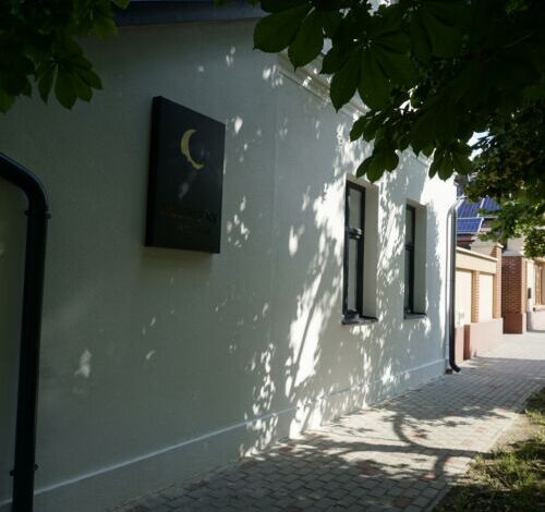 Holdfény Apartman Makó 