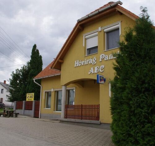 Hóvirág Panzió Porva 