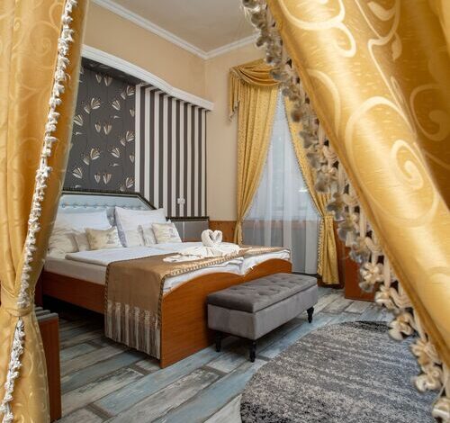 Illés Hotel és Stüszi Vadász Étterem Szeged 