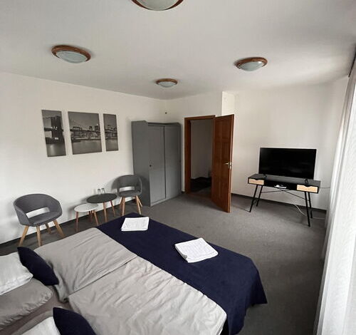 Jonathan Bed & Pizza Panzió Komárom 