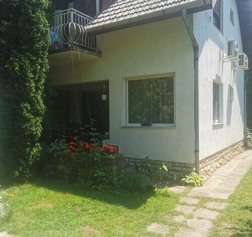 Kaméleon Apartmanház EV töltéssel Balatonszemes 