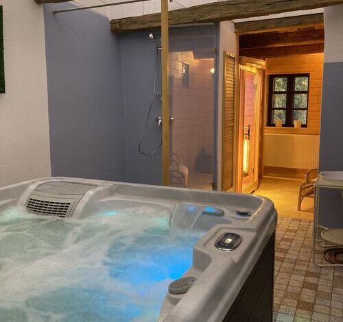 Kégli Apartman és Fürdőház Hollókő 