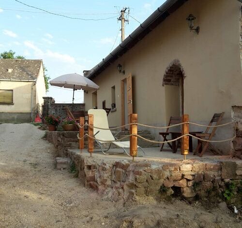 Keresztes Apartman és Vendégház Kővágóörs 