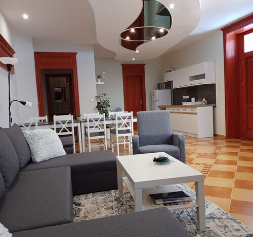 Kőkapu Apartmanház *** Bogács 