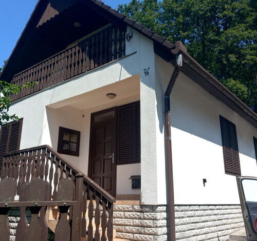 Kökörcsin Vendégház Komló-Sikonda 