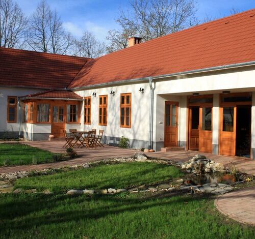 Kopácsi Füves Porta Csempeszkopács 