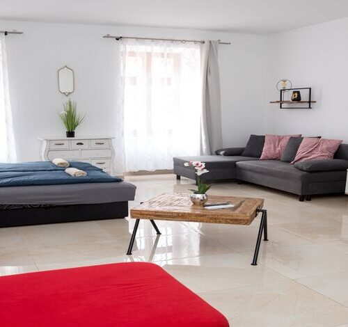 Kossuth Apartmanház Tata 