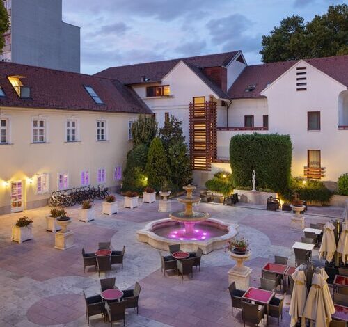 Kristály Imperial Hotel Tata 