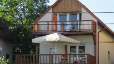 Laura Apartmanház Révfülöp 
