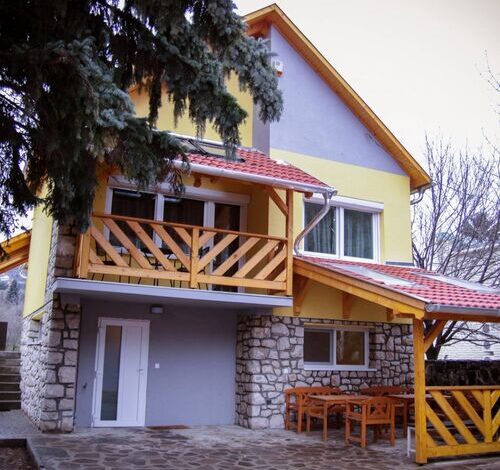 Liliana Apartman és Csónakház Badacsony 