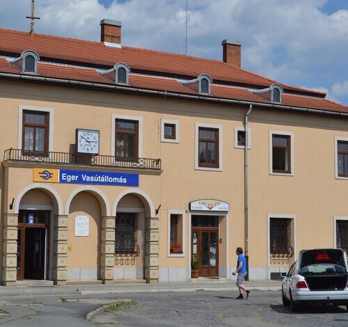 Lokomotiv Motel Eger 
