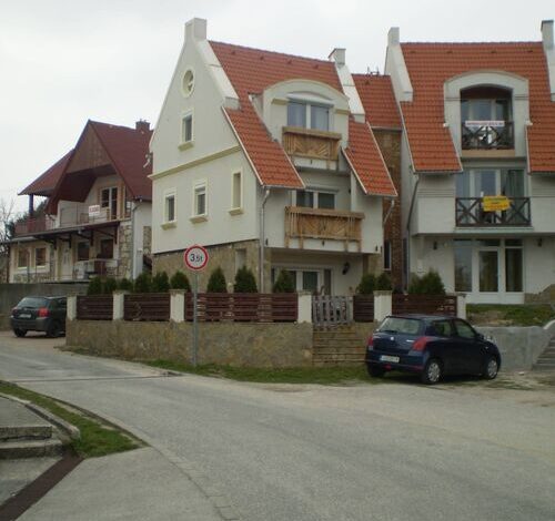 Lugas Apartman Csopak 