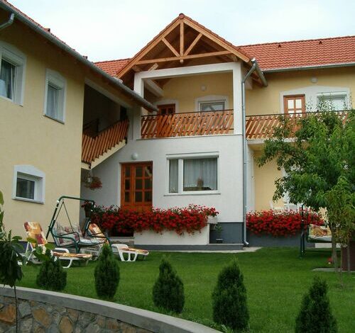 Madách Apartmanház Hévíz 