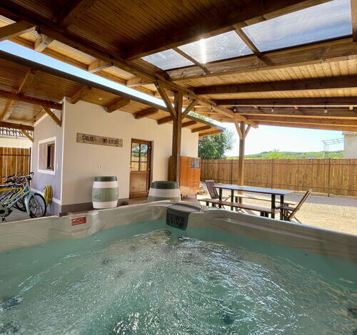 Majdnem 50 Vendégház Villány 