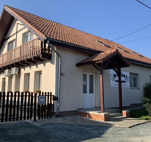 Május 1 Vendégház Sé 