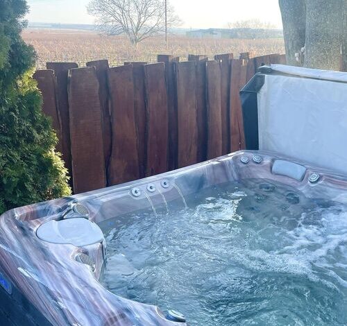 Maul-Lator Présbár és Bortrezor Apartman Villány 