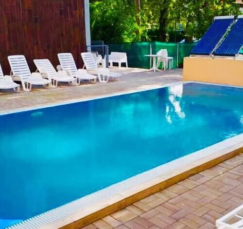 Medencés Apartmanház Balatonlelle 