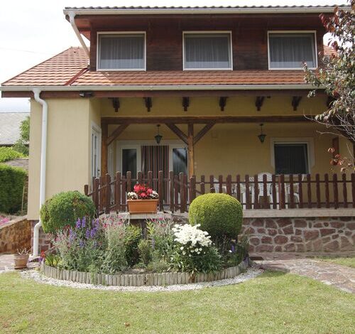 Modern Tetőtéri Apartman Balatonszepezd  