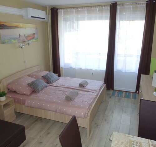 Mona Apartman Csopak 