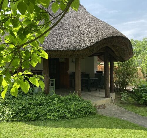 Nádfedeles Házikó Balatonkeresztúr 