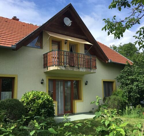 Napraforgó Apartman Gyenesdiás 