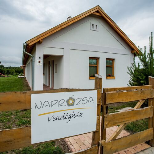 Naprózsa Vendégház Fenyőfő