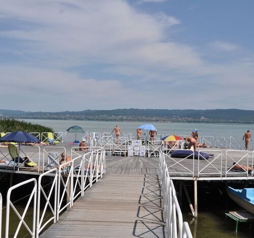 NaturExpert Mobilházak FKK Berény Naturista Kemping Balatonberény 