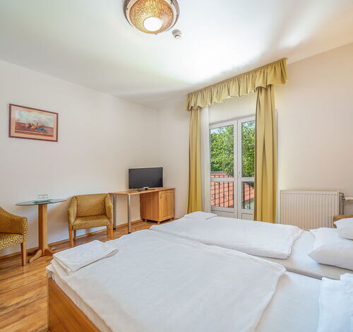 Nefelejcs Hotel Mezőkövesd 