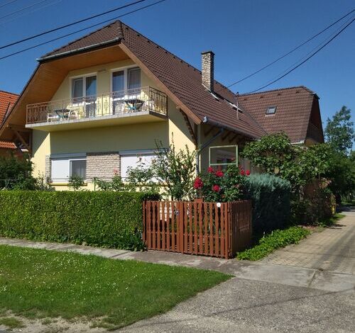 Nelli Nyaralóház Balatonlelle 