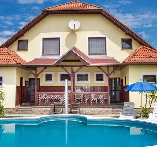 Nemeshegyi Nyaraló Balatonmáriafürdő 