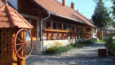 Ócsárdi Tópanzió Ócsárd 