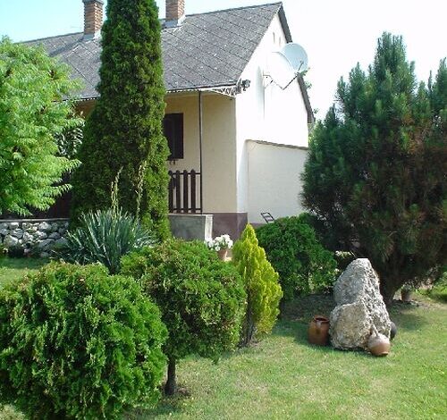 Örökzöld Apartmanok Balatonfenyves 