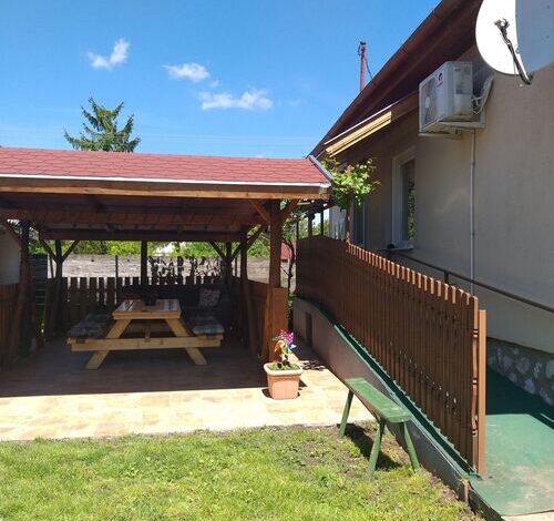 Otello Nyaraló Poroszló 