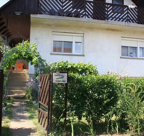 Pántlika Apartman Balatonakali 