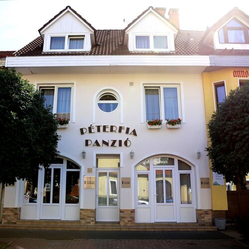 Péterfia Panzió Debrecen