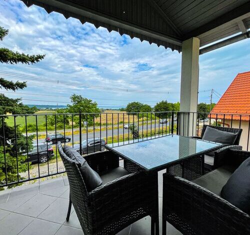 Pine&Chill Apartments Balatonalmádi 