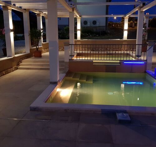 Platán Apartmanház Balatongyörök 