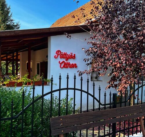 PöttyösOtthon Vendégház Tiszabábolna 